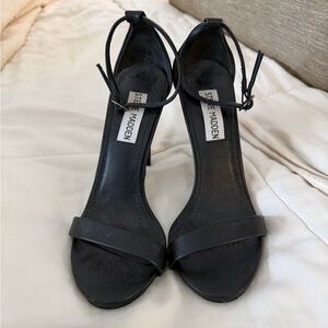Steve Madden Black Heels | Size 6